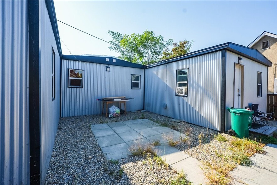 1406 Fourth Av, Trail, BC for sale - Building Photo - Image 3 of 14