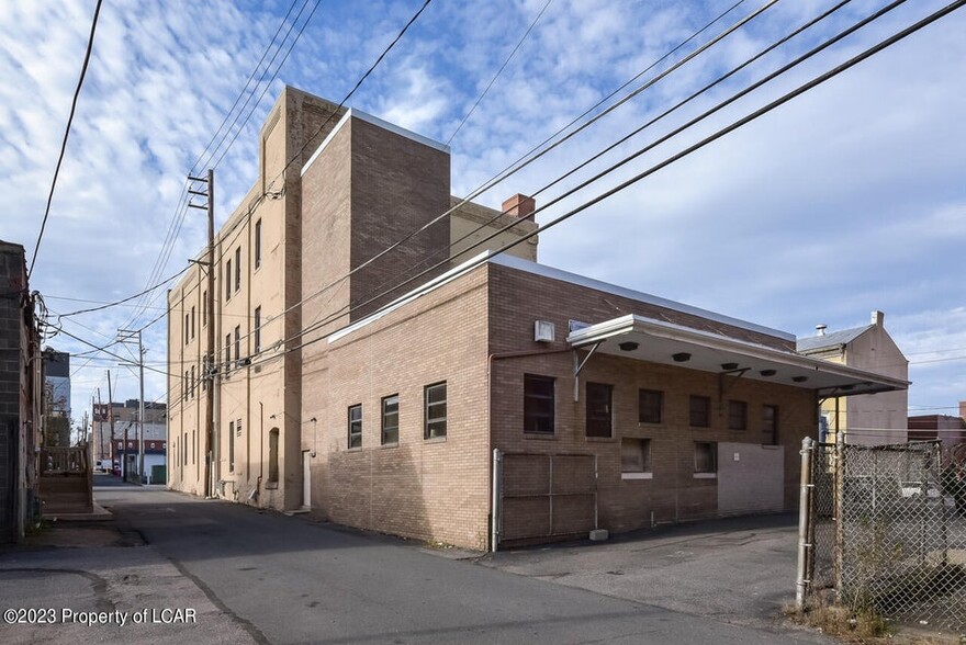 21 N Wyoming St, Hazleton, PA for sale - Building Photo - Image 3 of 24