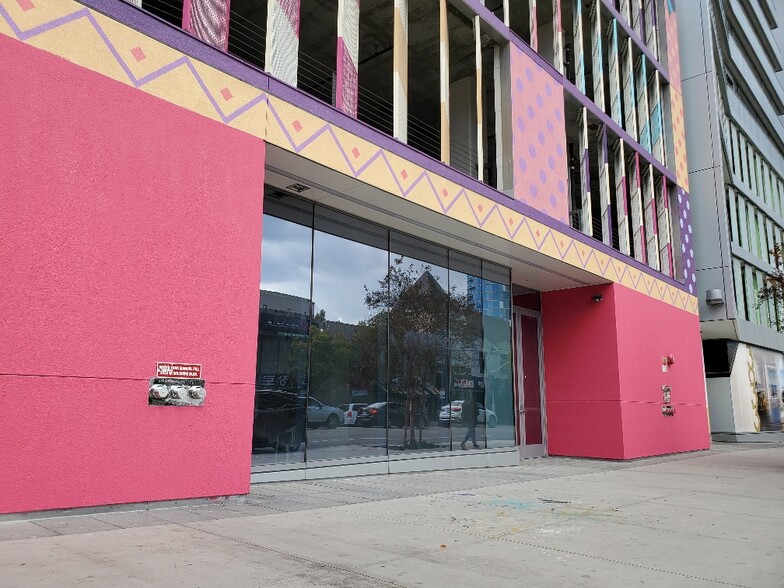 3033 Wilshire Blvd, Los Angeles, CA for lease - Building Photo - Image 1 of 5