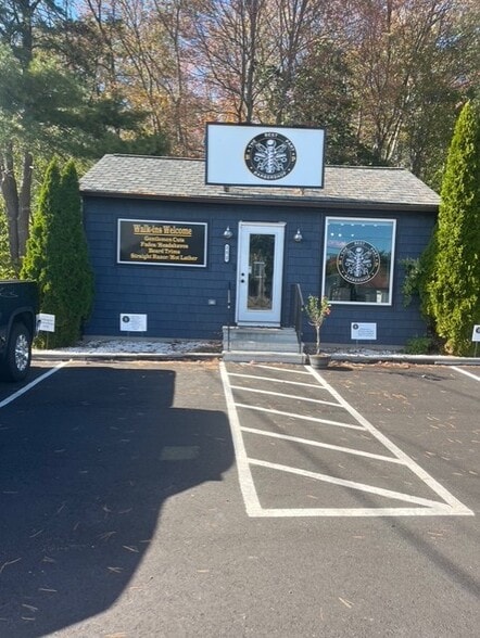 250-252 Calef Hwy, Epping, NH for sale - Building Photo - Image 3 of 7