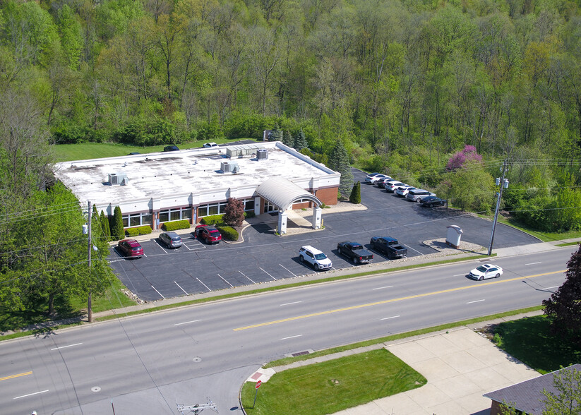 240 W Cook Rd, Mansfield, OH for sale - Building Photo - Image 3 of 36