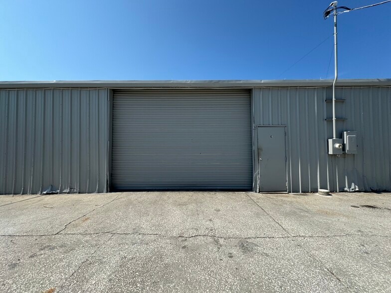 500 Seminole Blvd, Largo, FL for lease - Building Photo - Image 3 of 7