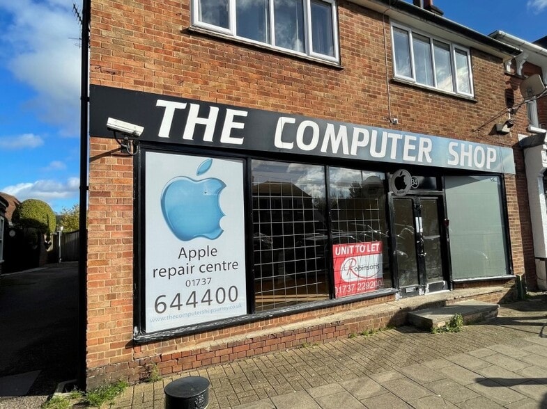 36A High St, Merstham for sale - Primary Photo - Image 1 of 1