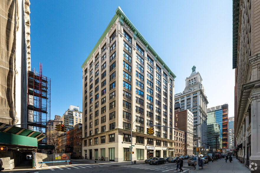 30-34 Irving Pl, New York, NY for lease - Primary Photo - Image 1 of 11