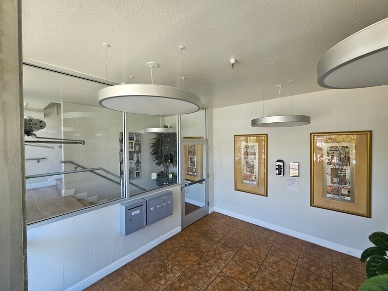 1311-1425 63rd St, Emeryville, CA for lease - Building Photo - Image 3 of 24