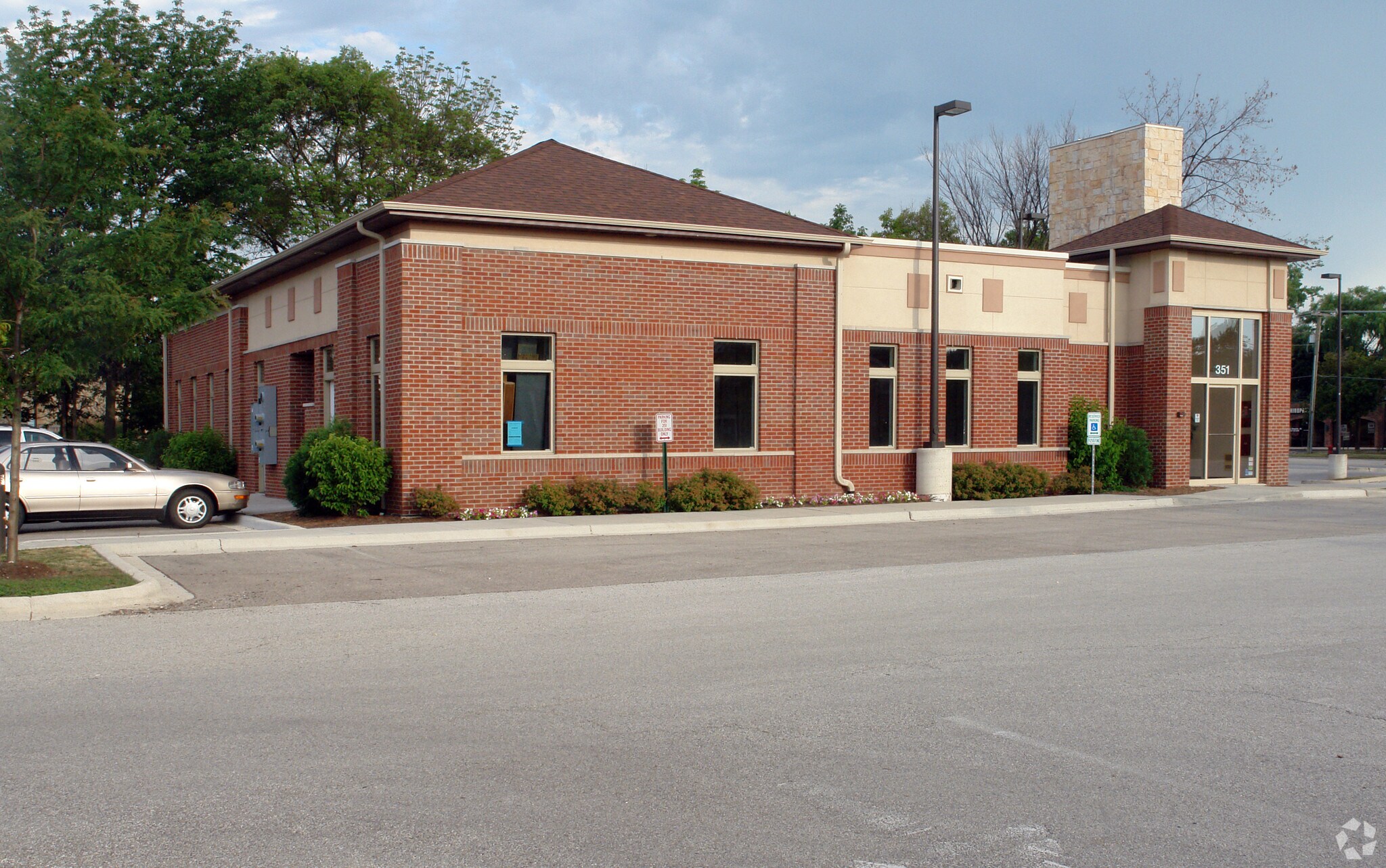 351 Dundee Rd, Buffalo Grove, IL 60089 Office for Lease