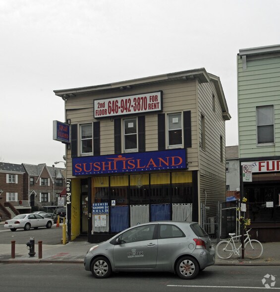 8718 Queens Blvd, Elmhurst, NY for sale - Primary Photo - Image 1 of 4