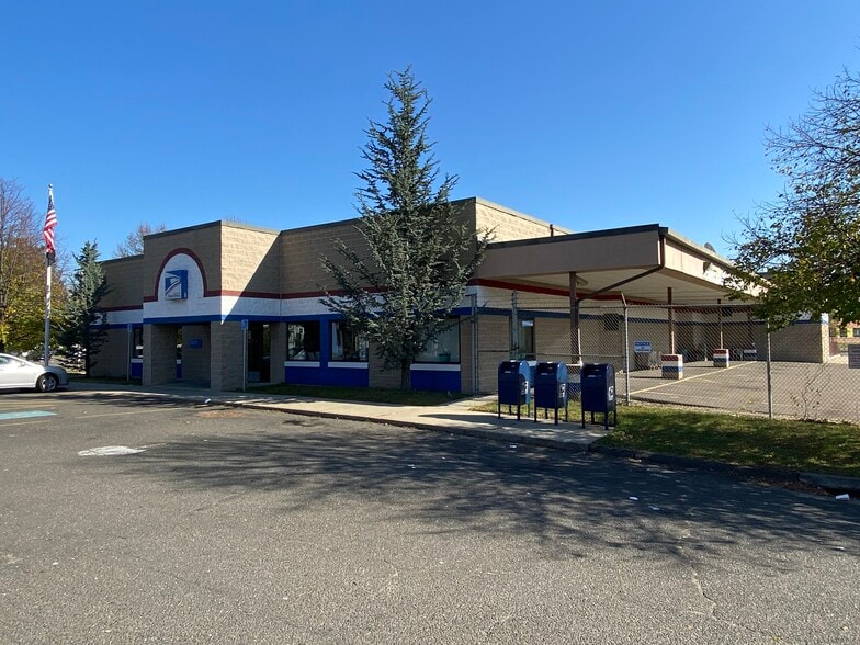 2253 Fairfield Ave, Bridgeport, CT 06605 United States Postal Service