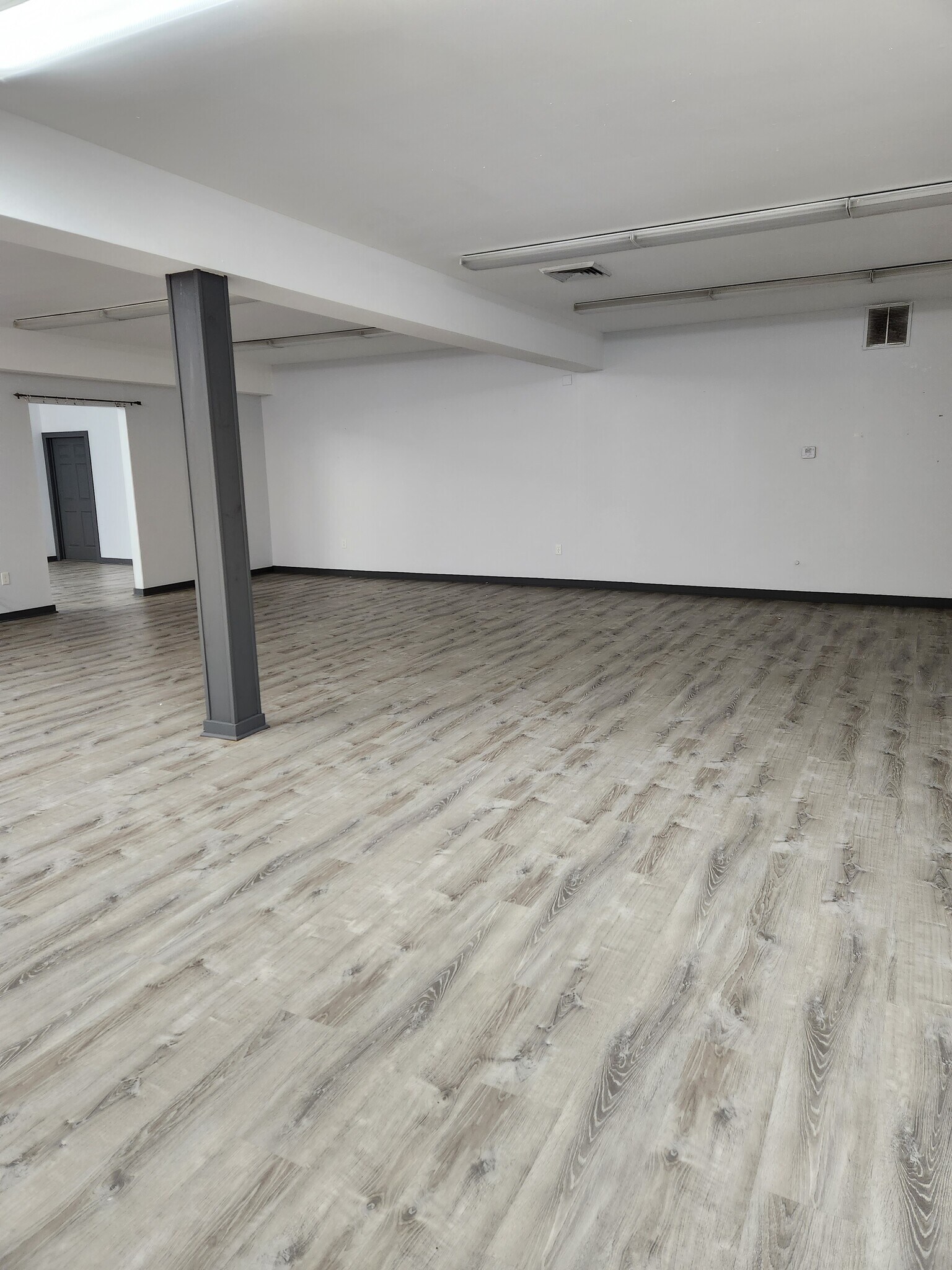 2977 Whitney Ave, Hamden, CT 06518 MT Carmel Center