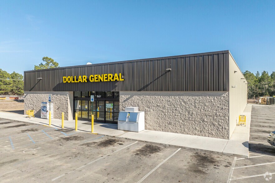 1027 Pine, Pelion, SC for sale - Primary Photo - Image 1 of 1