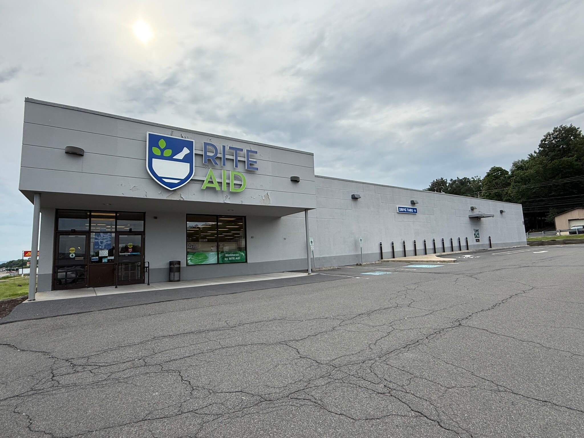 120 Laurel Plz, Pittston, PA for lease Building Photo- Image 1 of 3