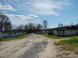 Bailey's Mobile Home Park - Mobile Home or RV Park