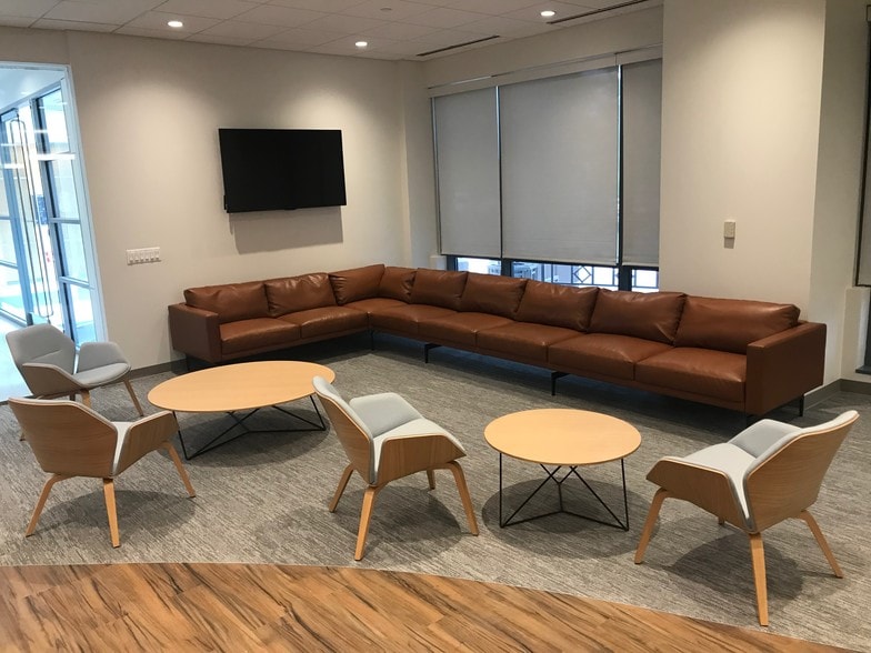 2525 Network Pl, Herndon, VA for lease - Interior Photo - Image 2 of 11