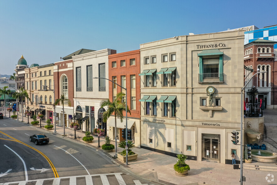 202-270 N Rodeo Dr, Beverly Hills, CA for lease - Building Photo - Image 2 of 9