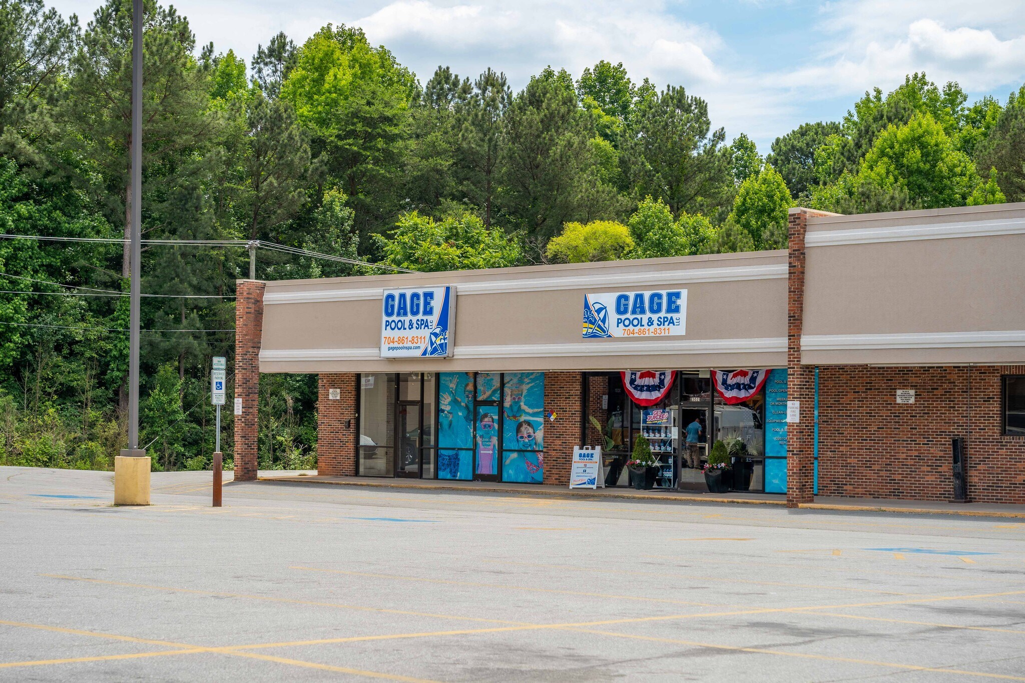 Neal Hawkins Union Rd, Gastonia, NC 28056 Food Lion Plaza