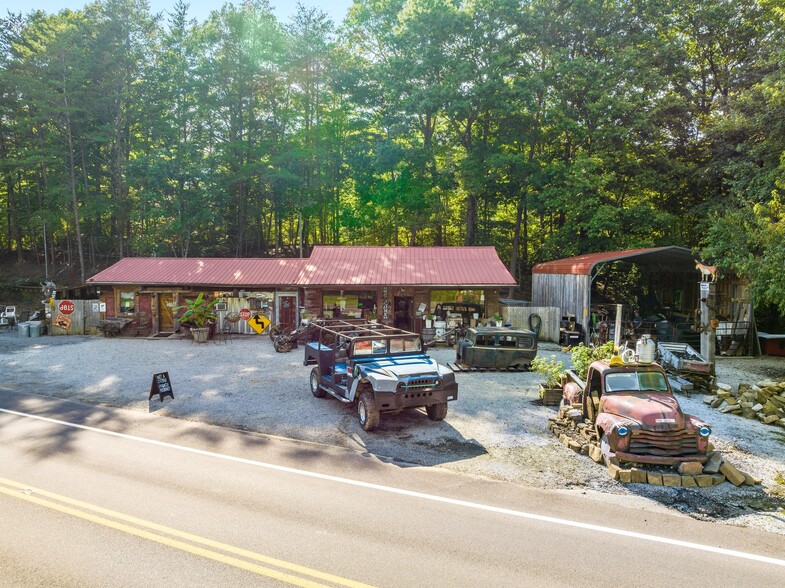 11882 Highway 68, Tellico Plains, TN for sale - Building Photo - Image 1 of 1