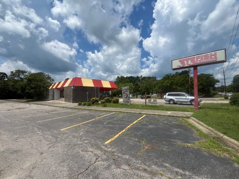 1202 E Andrews Ave, Henderson, NC for lease - Building Photo - Image 2 of 12