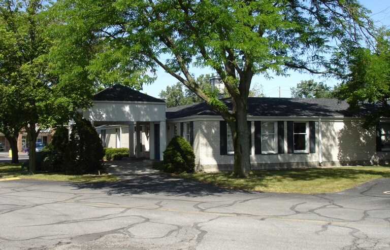 6211-6227 Covington Rd, Fort Wayne, IN for sale Building Photo- Image 1 of 1