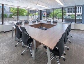 1500 Wilson Blvd, Arlington, VA for lease Interior Photo- Image 2 of 9