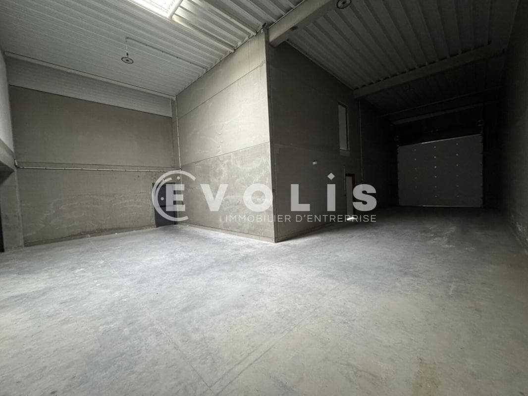 Flex in Longueau for lease Interior Photo- Image 1 of 5