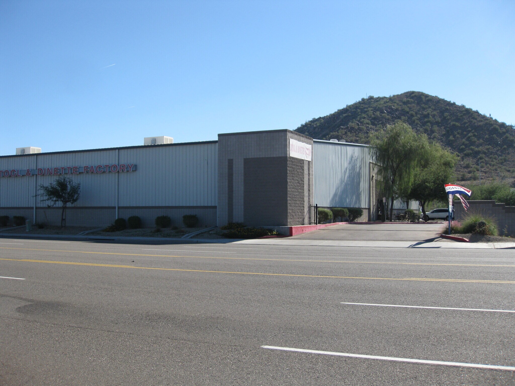 1727 E Deer Valley Rd, Phoenix, AZ for sale Building Photo- Image 1 of 1