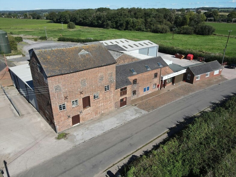 Standon Mill portfolio of 2 properties for sale on LoopNet.com - Building Photo - Image 1 of 19