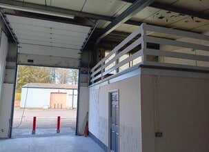 Crown Ave, Tredegar for lease Interior Photo- Image 2 of 5