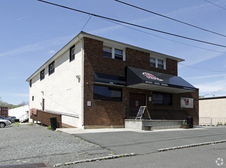 104 N 10th St, Kenilworth, NJ for sale - Primary Photo - Image 1 of 1