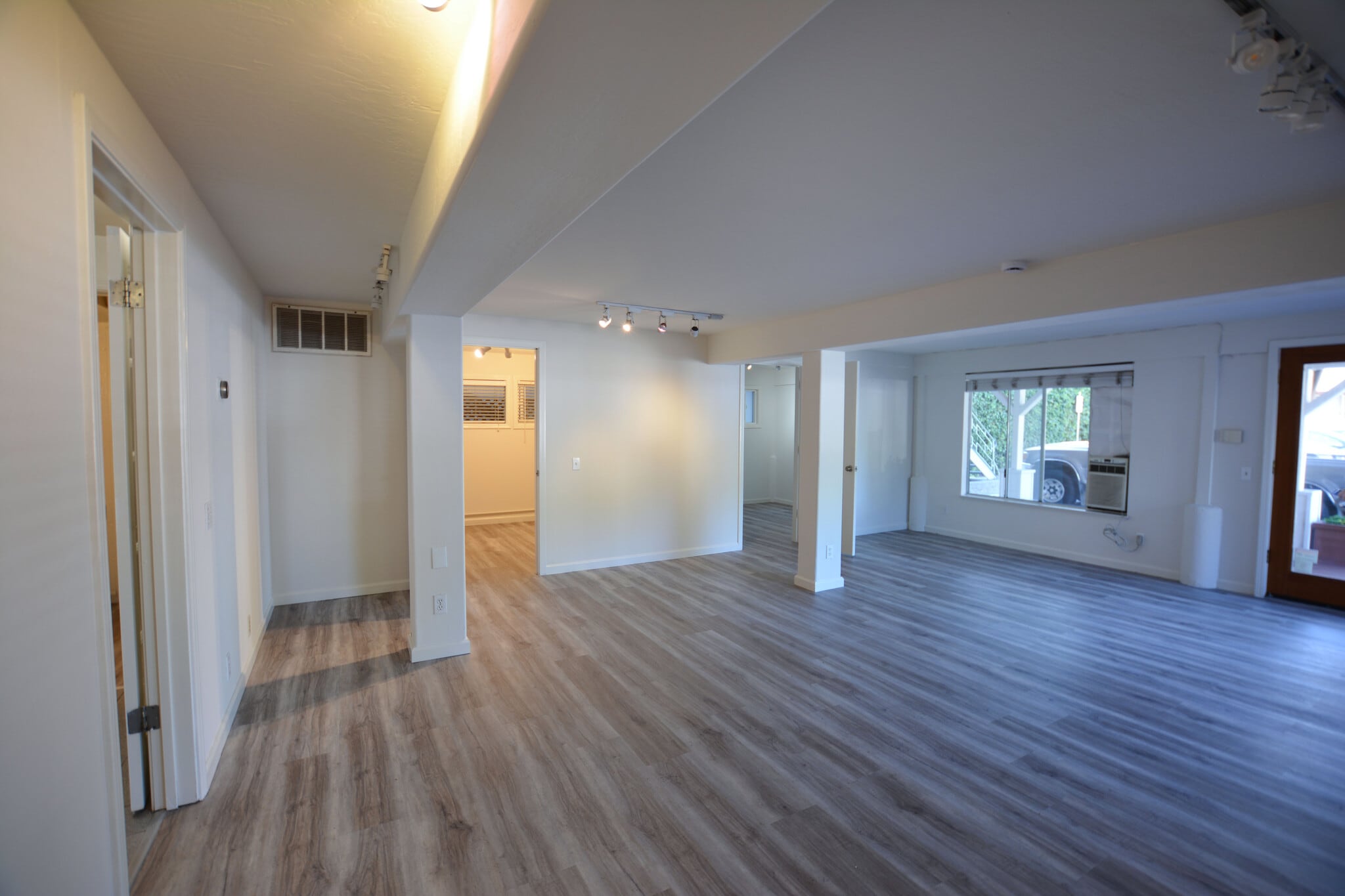 509 Magnolia Ave, Larkspur, CA for lease Interior Photo- Image 1 of 8