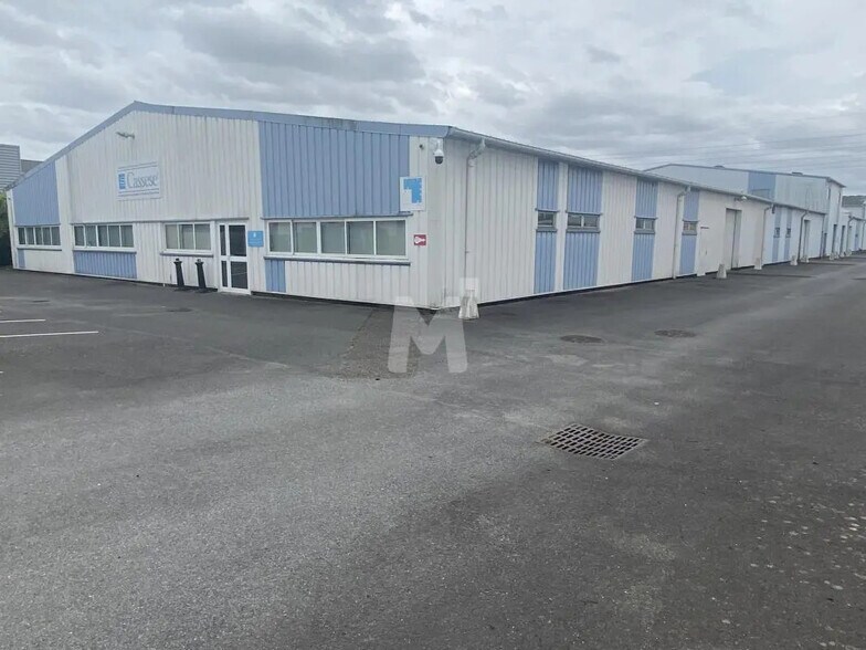 Flex in VERNEUIL-L'ETANG for sale - Building Photo - Image 2 of 13