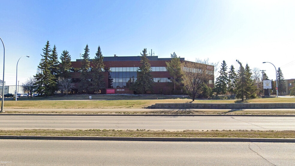 4960-4990 92 Ave NW, Edmonton, AB for lease - Building Photo - Image 1 of 9