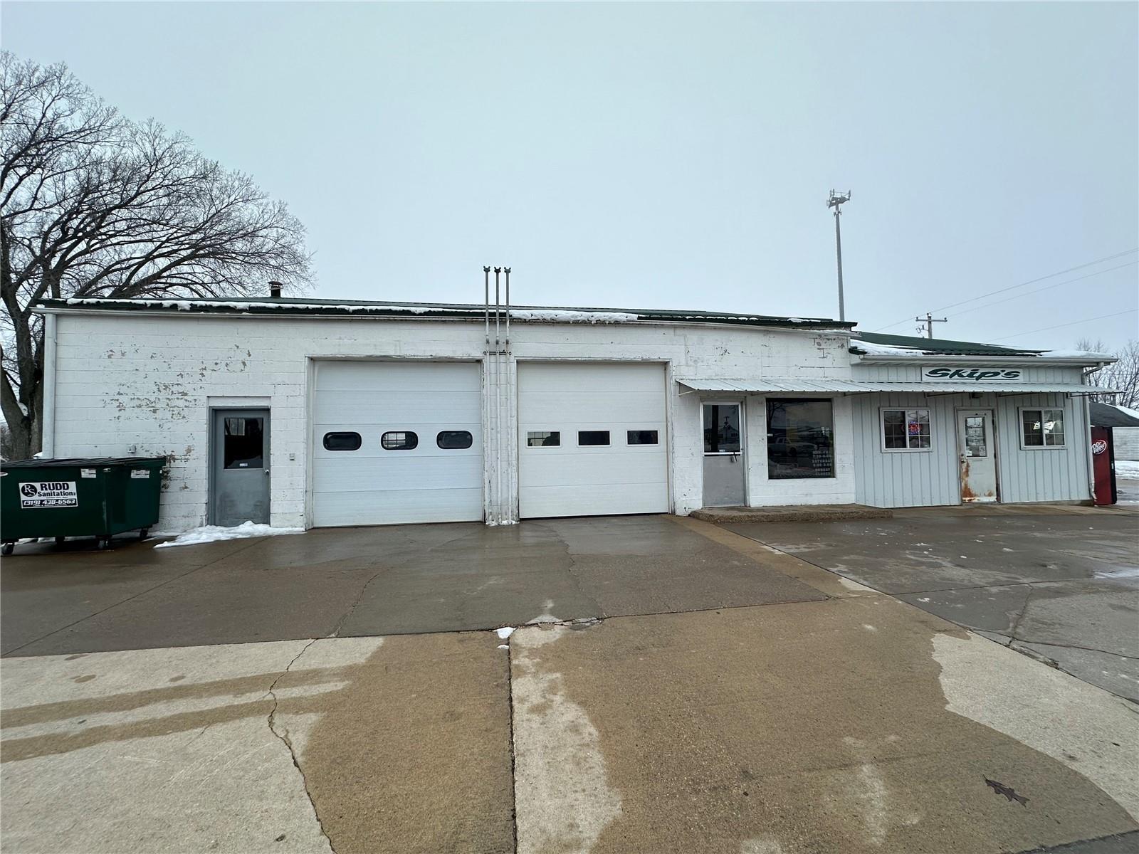 100 S Locust Ave, Prairieburg, IA for sale Primary Photo- Image 1 of 1