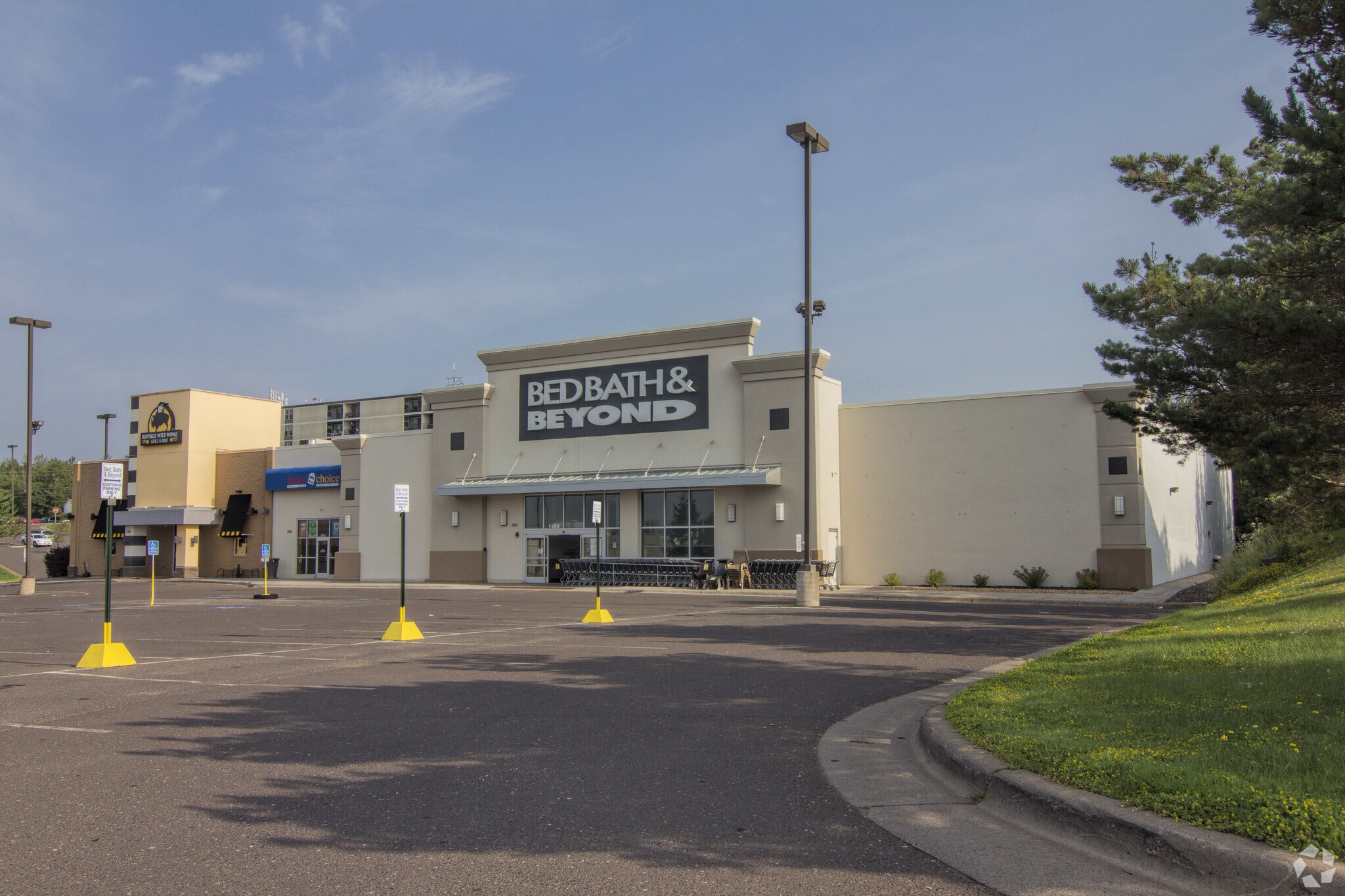 1303-1307 Miller Trunk Hwy, Duluth, MN for sale Primary Photo- Image 1 of 1