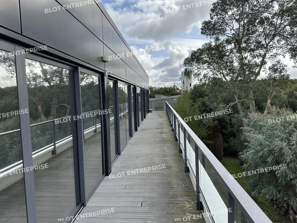 Office in Quimperlé for lease Building Photo- Image 1 of 7