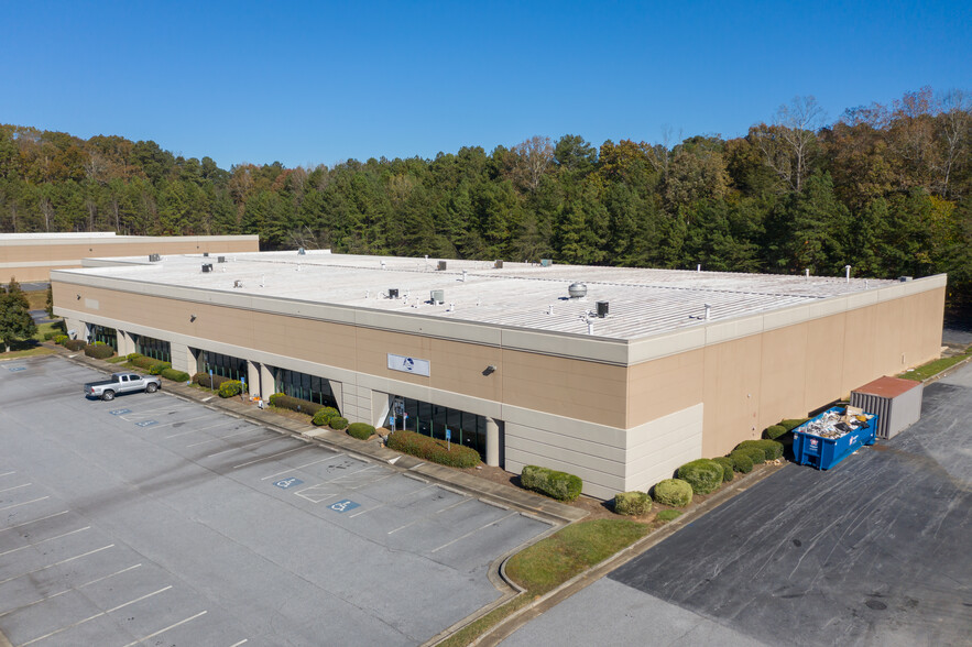 1055 Research Center Atlanta Dr, Atlanta, GA for lease - Building Photo - Image 1 of 6