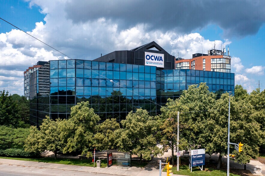 2085 Hurontario St, Mississauga, ON for sale - Primary Photo - Image 1 of 1