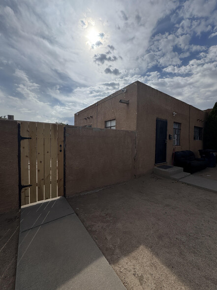 325 Charleston St SE, Albuquerque, NM for sale - Building Photo - Image 3 of 39