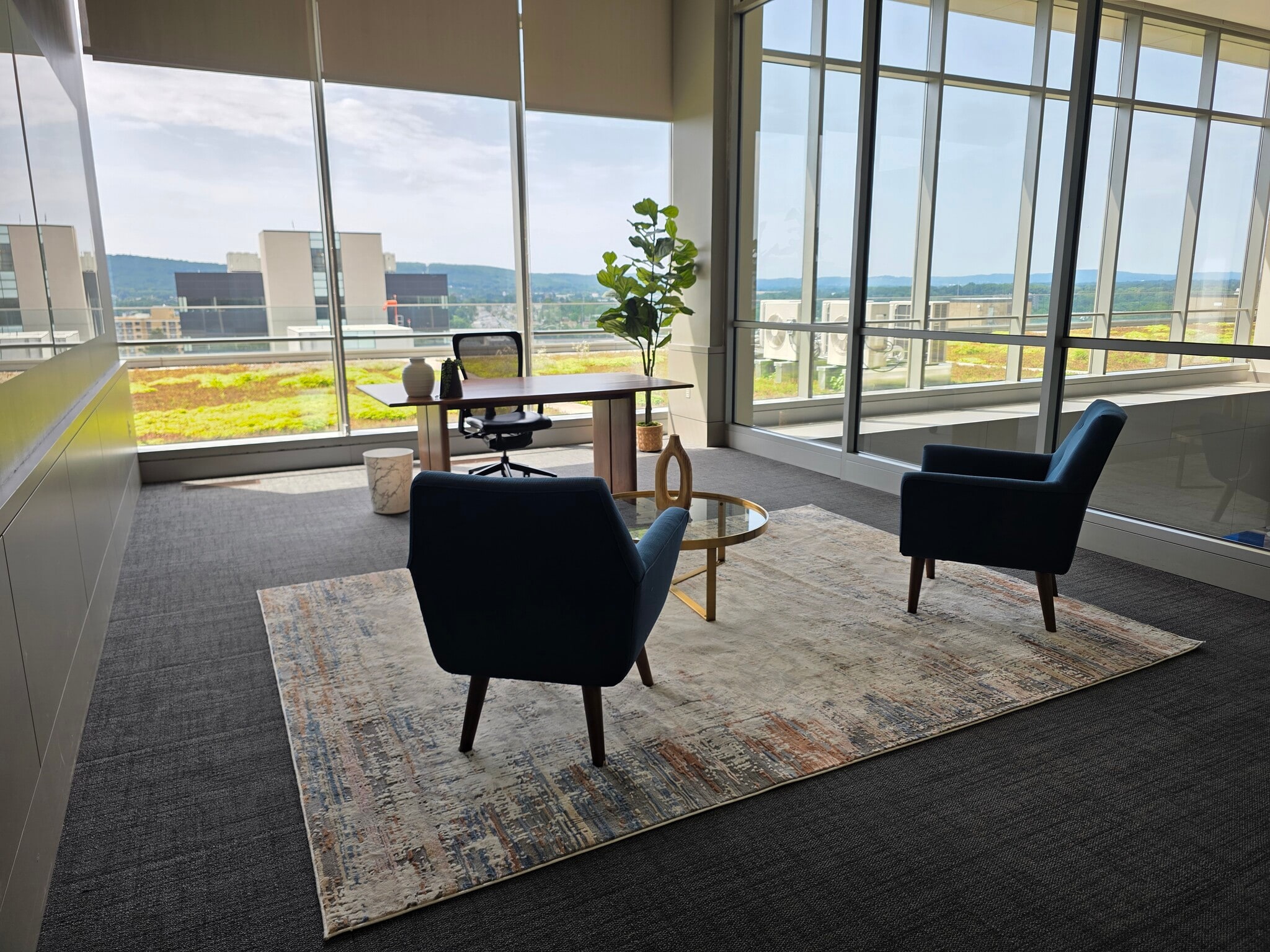 835 W Hamilton St, Allentown, PA for lease Interior Photo- Image 1 of 5