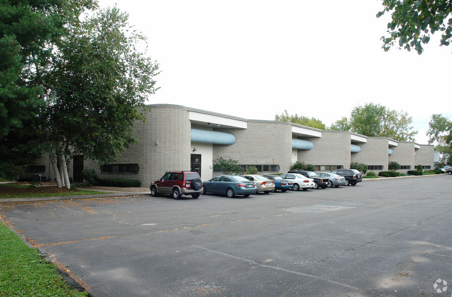 25-53 Capital Dr, West Springfield, MA for lease - Building Photo - Image 1 of 14