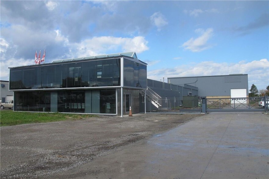 423 Glendale Ave, St Catharines, ON L2P 3Y1