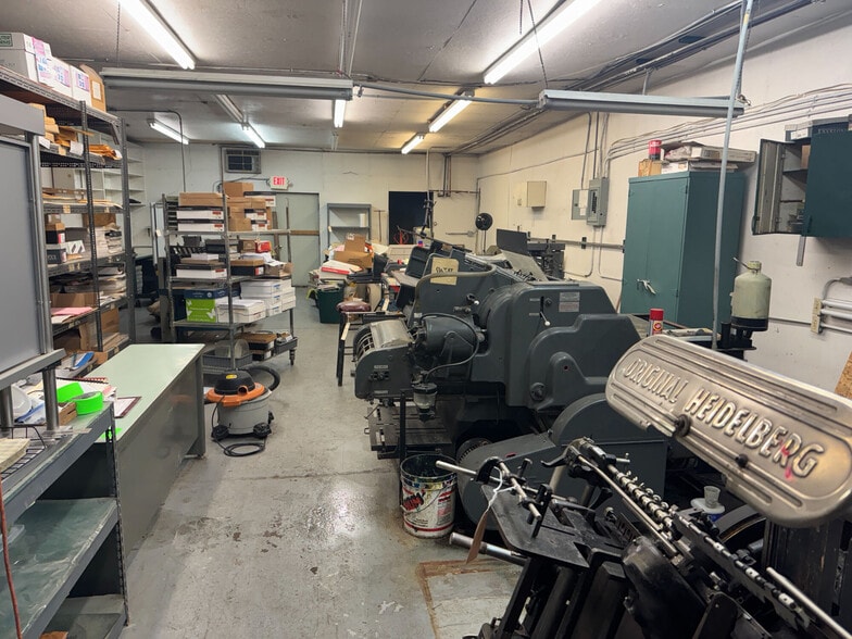 5227 5th Ave, Koppel, PA for sale - Building Photo - Image 2 of 4