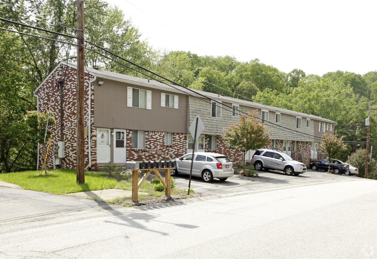 621 Deborah Jane Dr, Plum, PA 15239 Plum Park Apartments