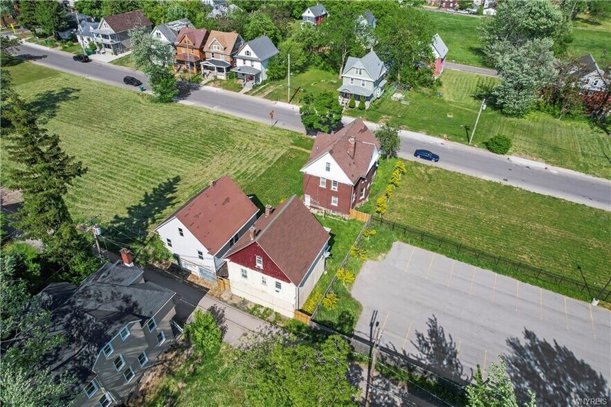 436 7th St, Niagara Falls, NY for sale - Primary Photo - Image 1 of 1