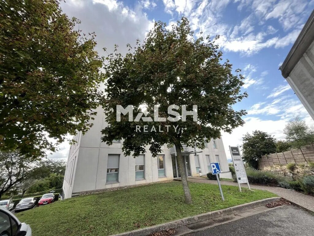 Location Bureaux 280 m² - Photo 1