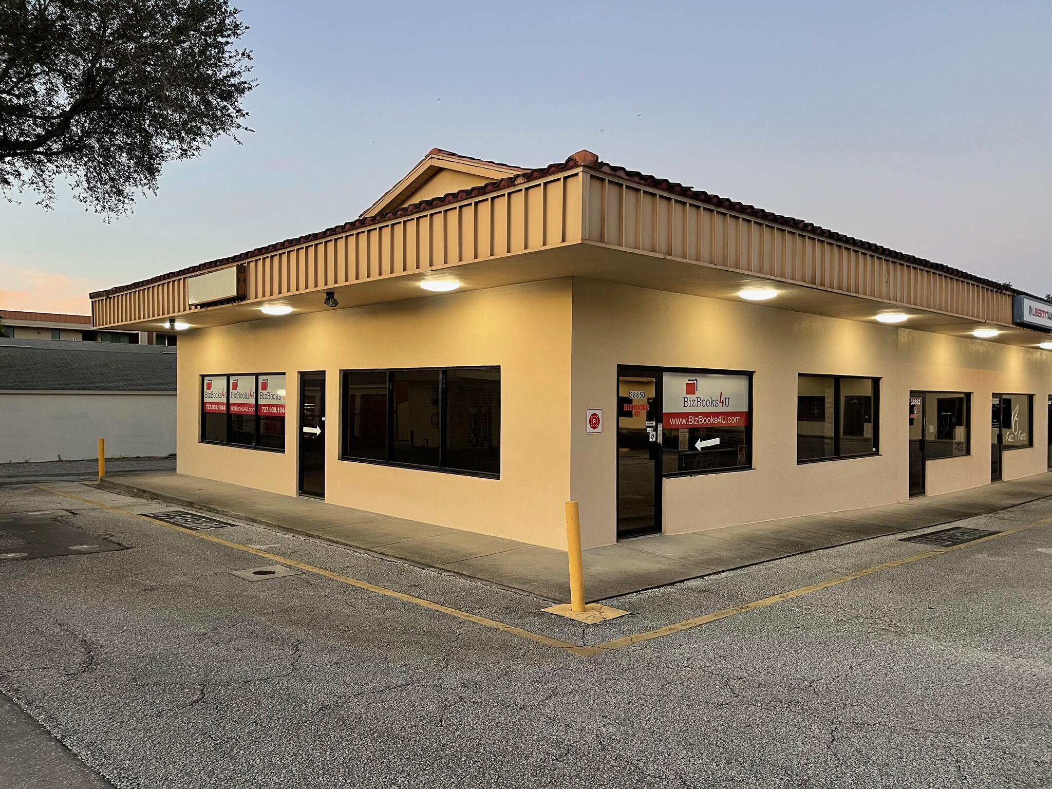 38850-38890 U.S. Highway 19 N, Tarpon Springs, FL for lease Building Photo- Image 1 of 8