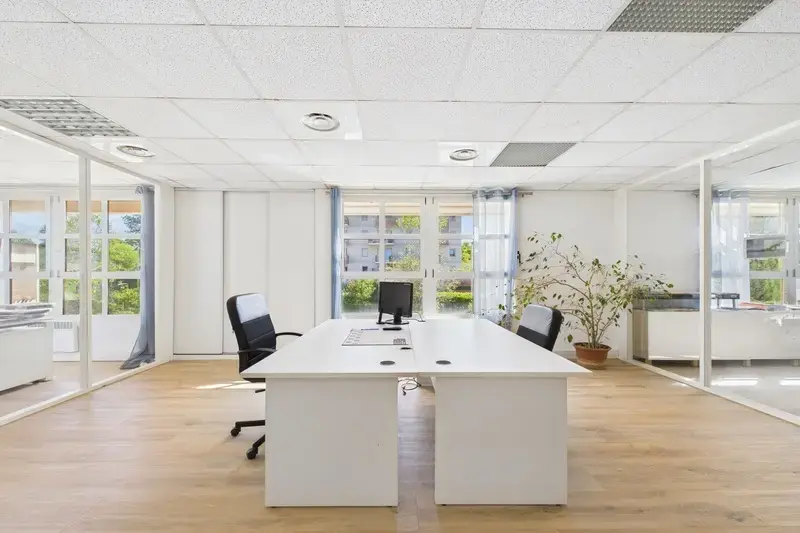 Office in Montpellier for lease Interior Photo- Image 1 of 6