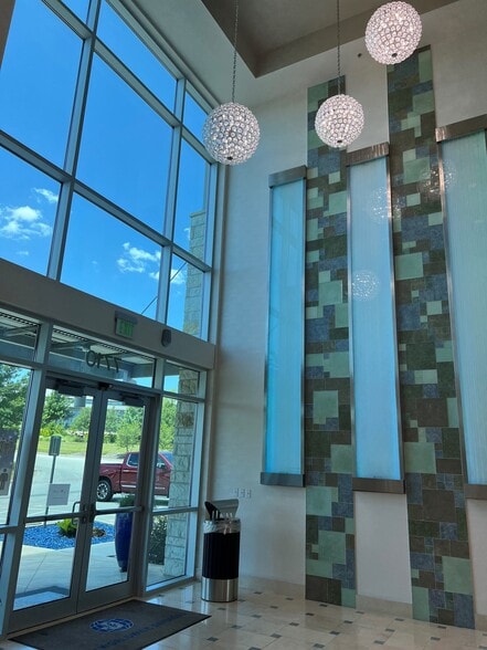 7710 Rialto Blvd, Austin, TX for lease - Interior Photo - Image 1 of 13