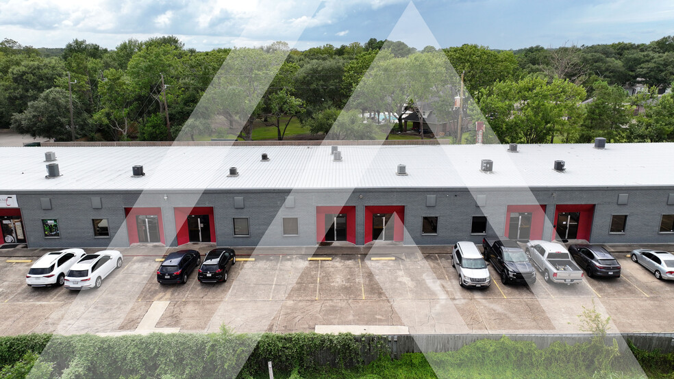 16840 Clay Rd, Houston, TX for lease - Building Photo - Image 3 of 10