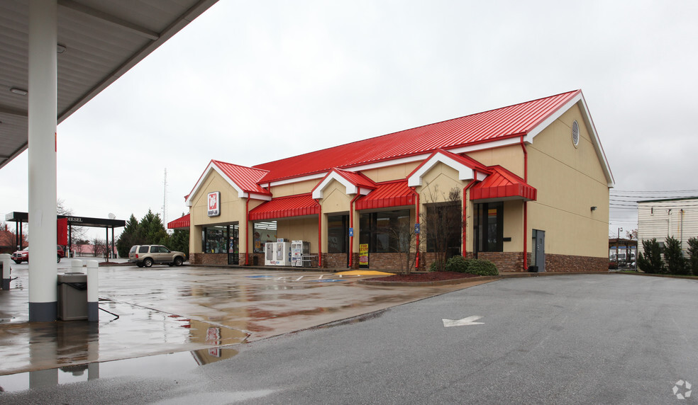 118 N Oliver St, Elberton, GA for lease - Building Photo - Image 2 of 2