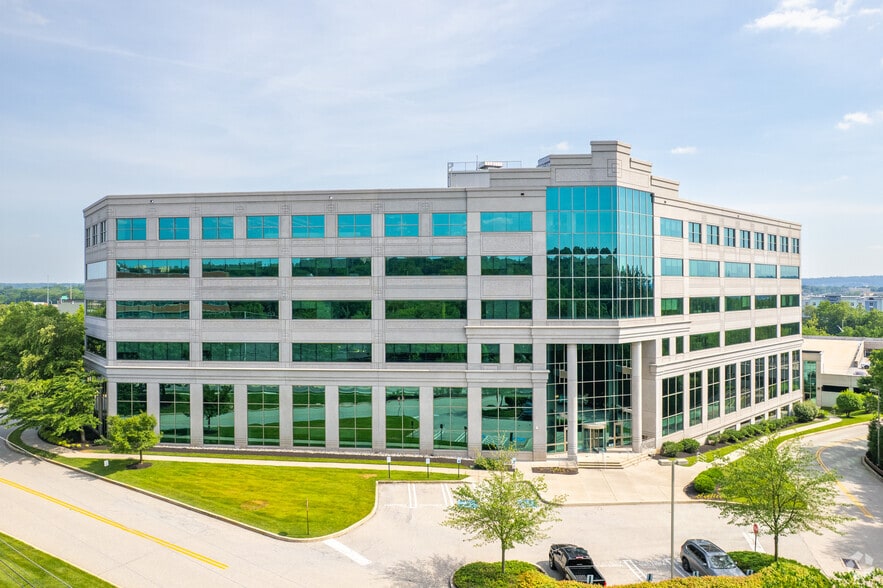 401 Plymouth Rd, Plymouth Meeting, PA for lease - Building Photo - Image 2 of 22